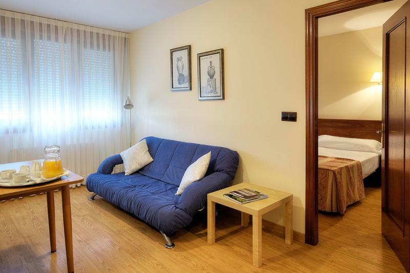 Hotel Y Apartamentos Arias Navia Exteriér fotografie
